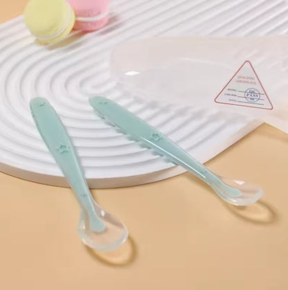 Cuillère Thermosensible Bébé – Repas Sécurisés et Tout en Douceur